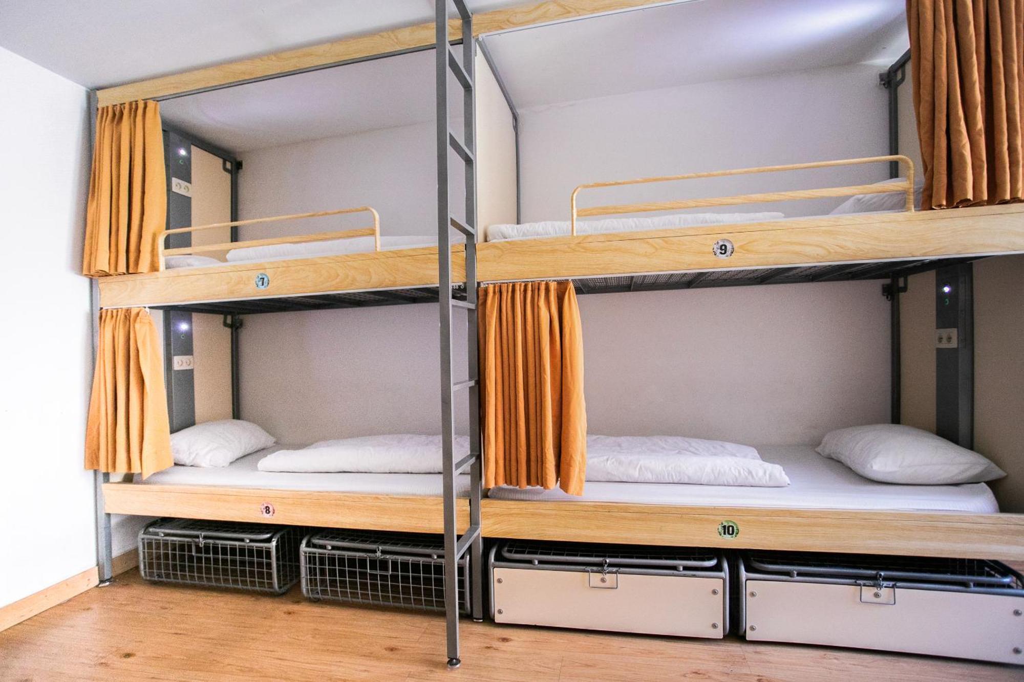 St Christopher'S Inn Hostel At The Bauhaus Bruges Room photo