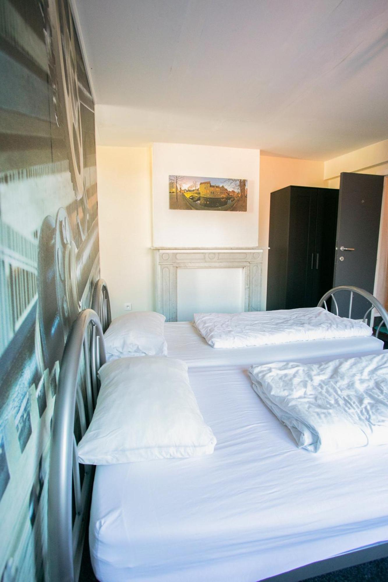 St Christopher'S Inn Hostel At The Bauhaus Bruges Room photo