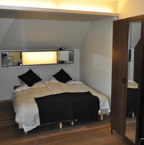 St Christopher'S Inn Hostel At The Bauhaus Bruges Exterior photo